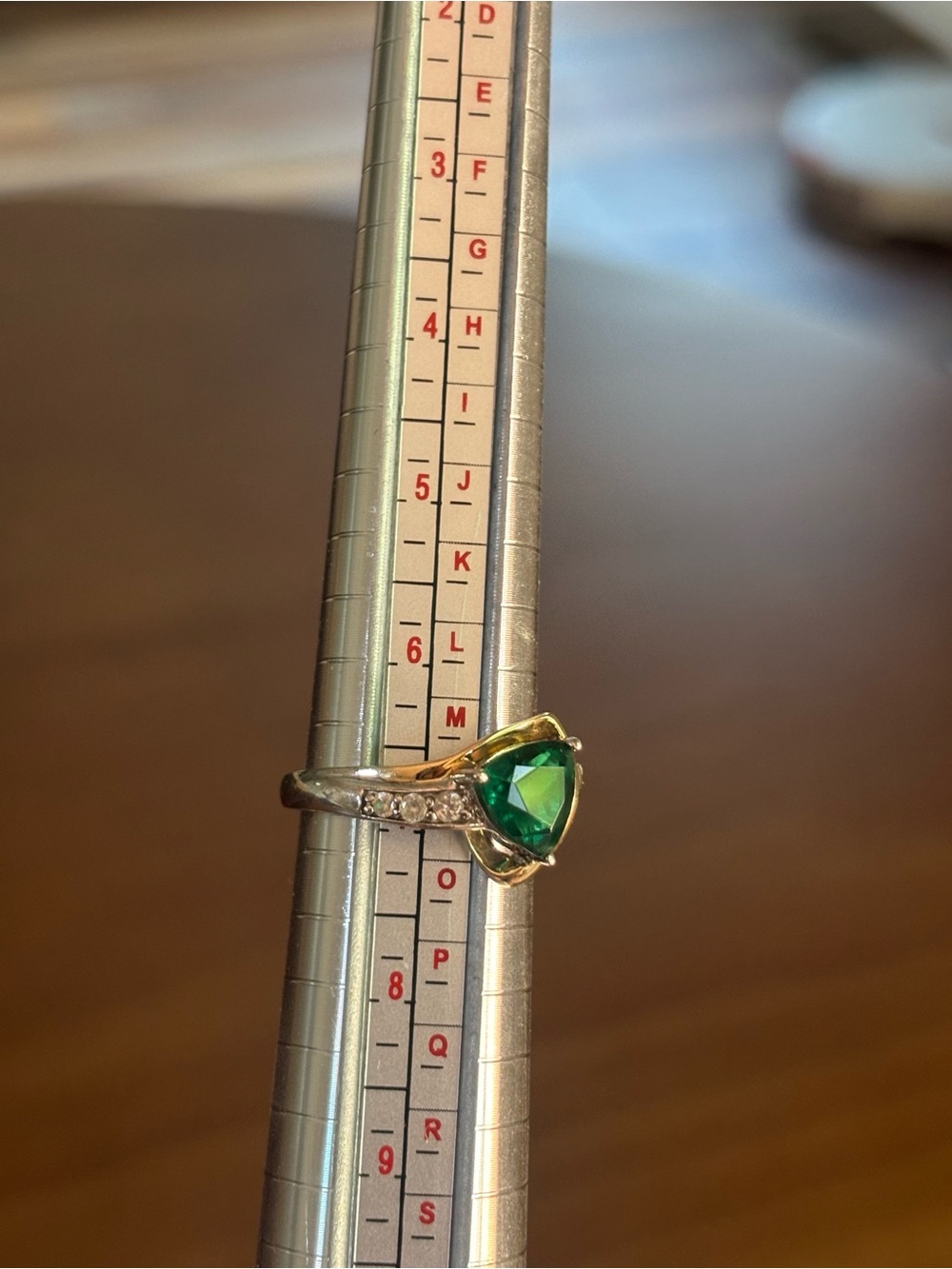 925 Silver & 10K Gold Two Tone Simulated Emerald Diamond Ring Sz 7 - Picture 8 of 10